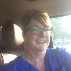 Meet your Posher, Sabrina